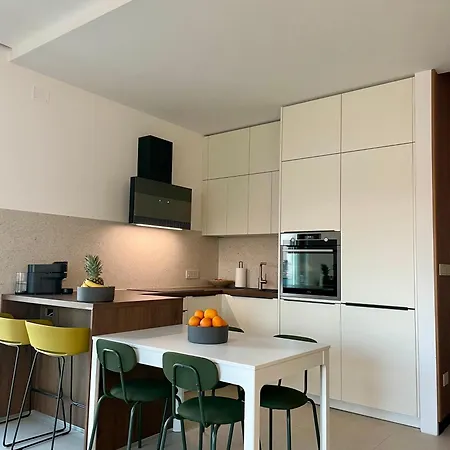 Cedrus Loft - Brand New * Τρογκίρ